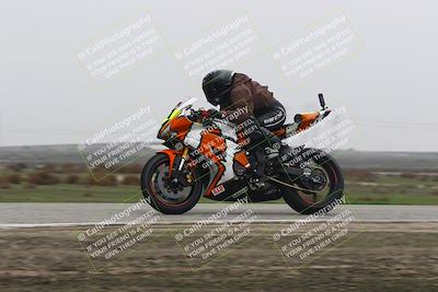 media/Nov-30-2025-TrackDaz (Sun) [[d8b22663df]]/B Group/Session 5 (Wheelie Bump)/